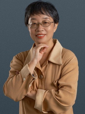 杨立群
